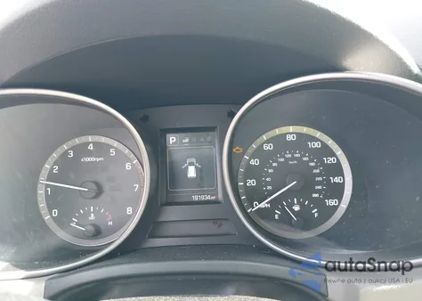 2017 Hyundai Santa Fe Sport 2.4L из США, поврежденный, VIN 5XYZUDLB4HG391062